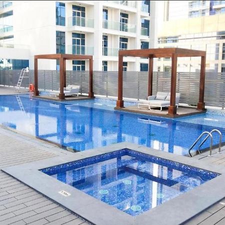Bnbmehomes - Beautiful Lake View Studio Near Marina - 1504 迪拜 外观 照片